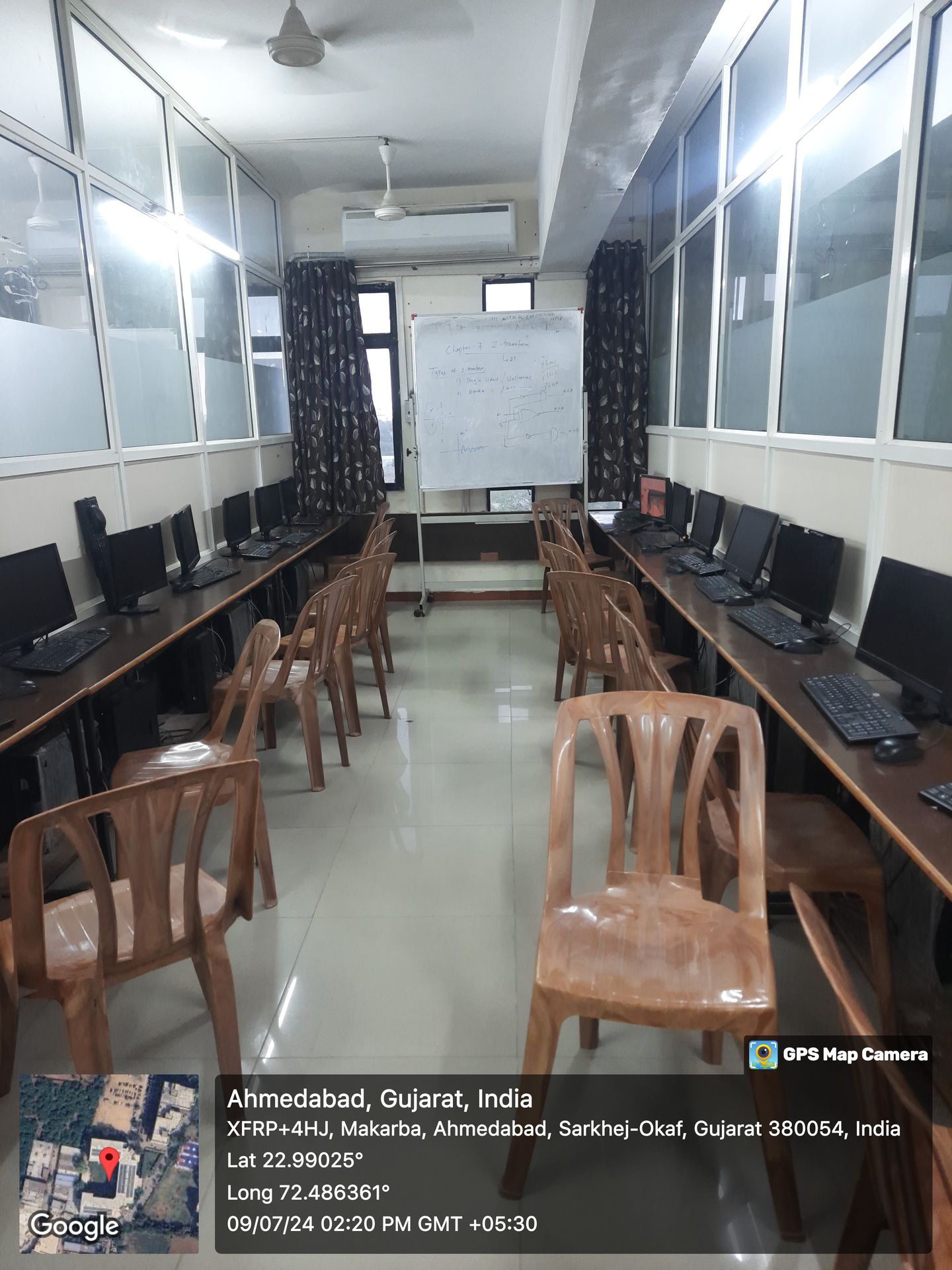 Computer Labs | Lok Jagruti Kendra University