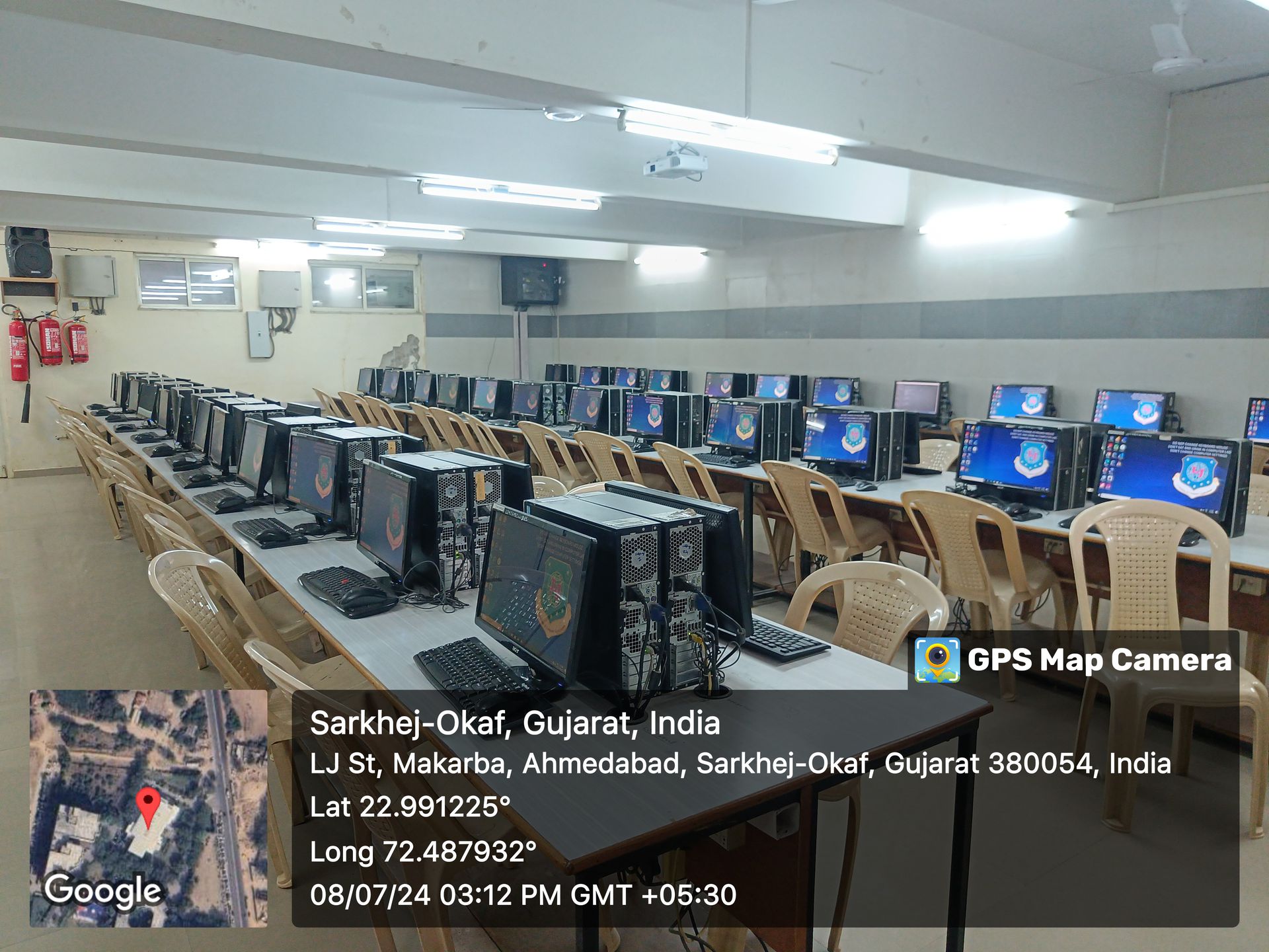 Computer Labs | Lok Jagruti Kendra University